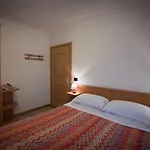 Casa Le Rondini 公寓